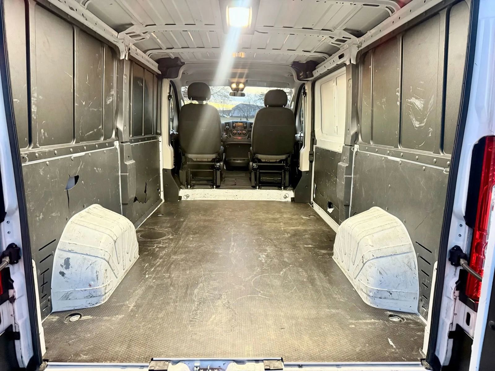 Used 2021 RAM ProMaster 2500 w/ Interior LED Lighting Group image 17