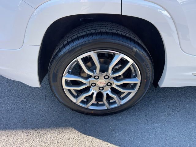 Used 2022 GMC Terrain Denali w/ LPO, Floor Liner Package image 7