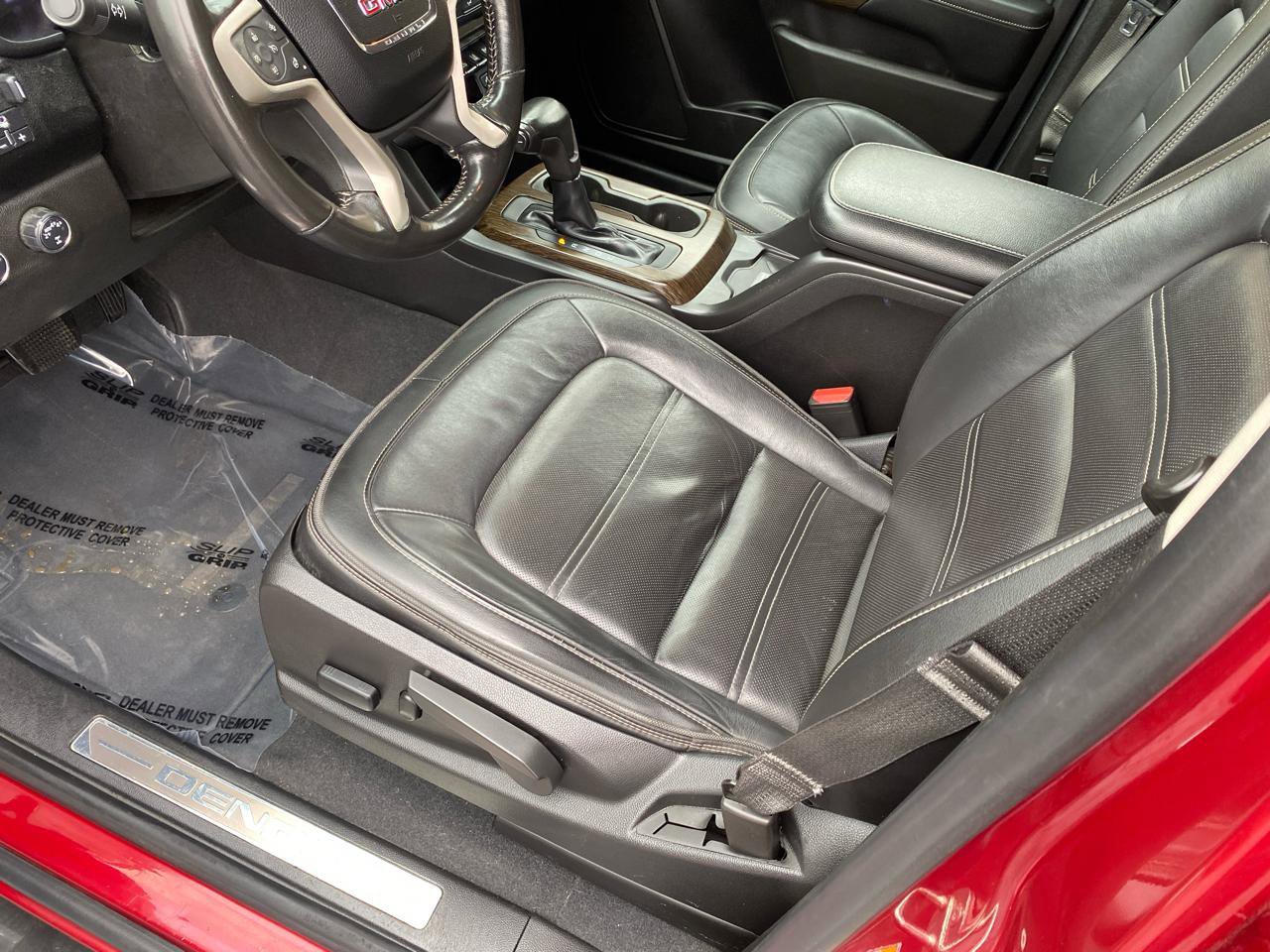 Used 2019 GMC Canyon Denali image 12