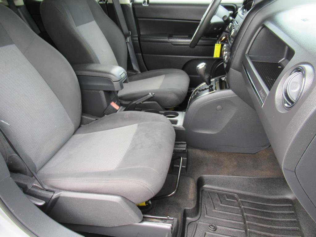 Used 2016 Jeep Patriot Sport w/ Power Value Group image 9