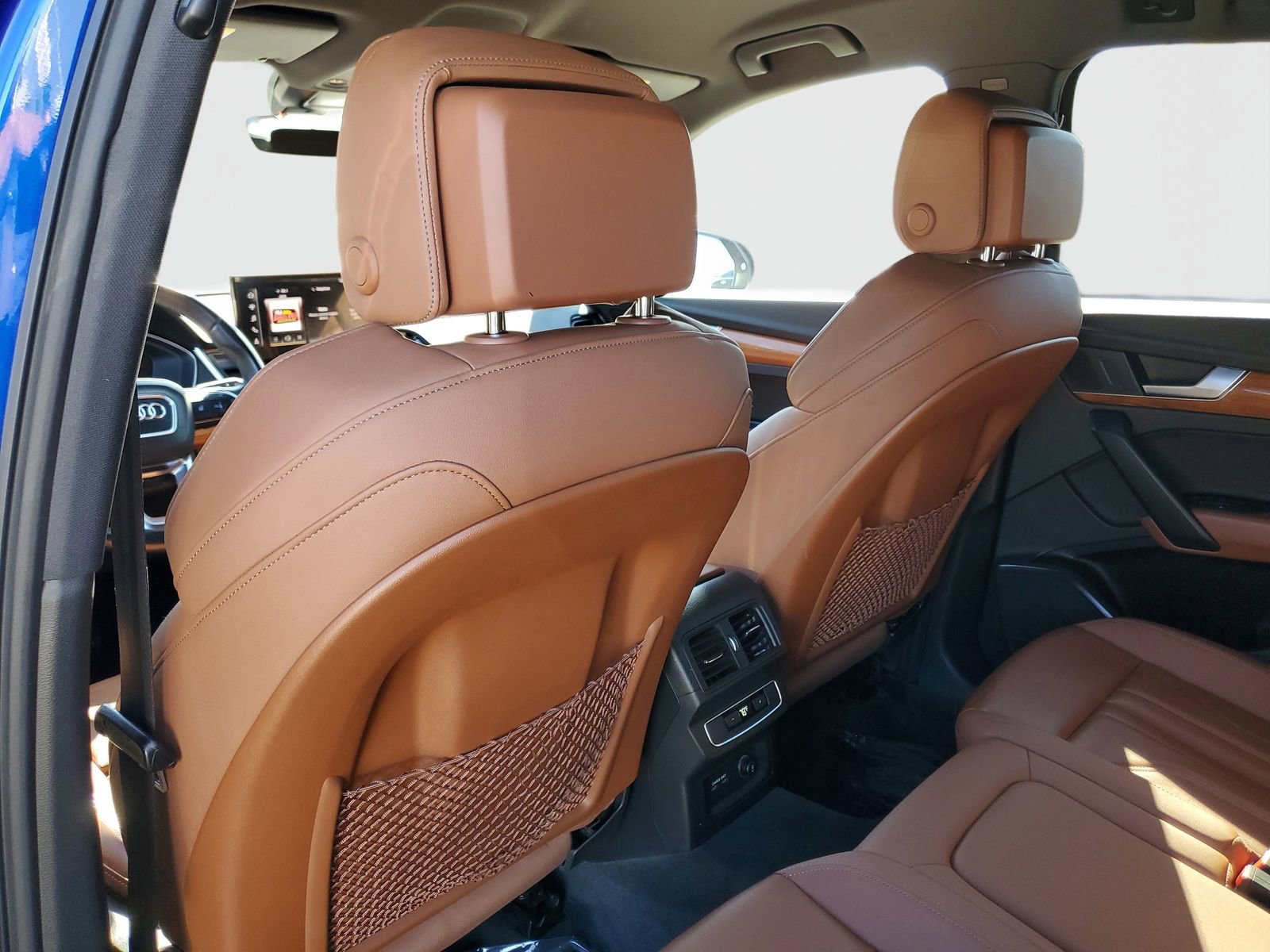 Used 2022 Audi Q5 e Premium w/ Convenience Package image 14