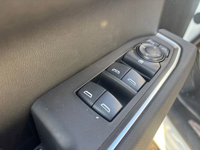 New 2026 GMC Sierra 1500 SLE image 18