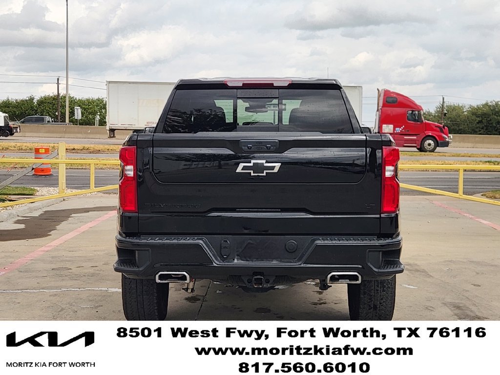 Used 2025 Chevrolet Silverado 1500 LT Trail Boss w/ Convenience Package II AWD/4WD image 5