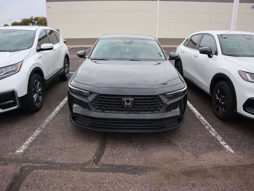 Used 2024 Honda Accord EX image 2