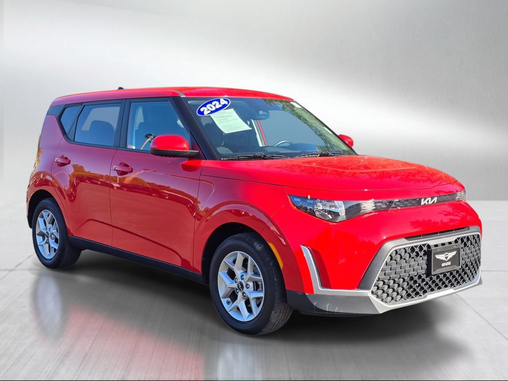 Used 2024 Kia Soul S FWD image 7