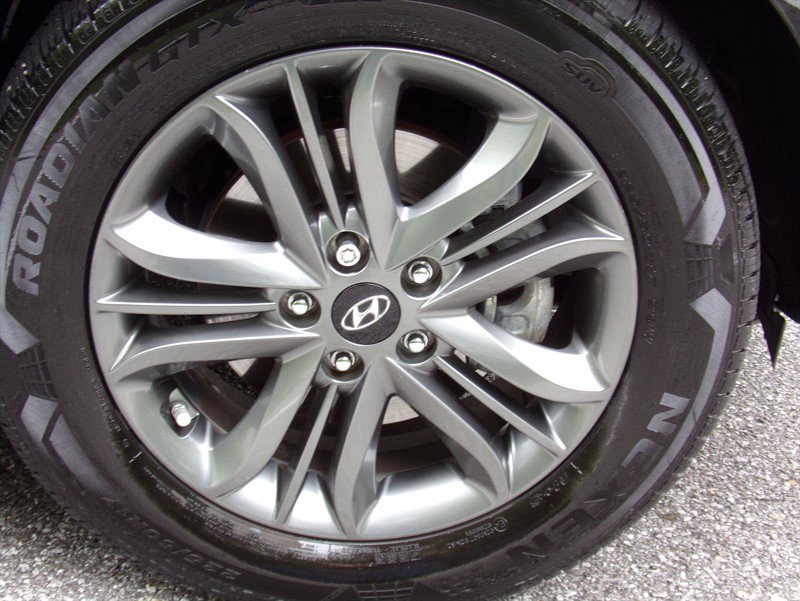 Used 2015 Hyundai Tucson SE AWD/4WD image 16