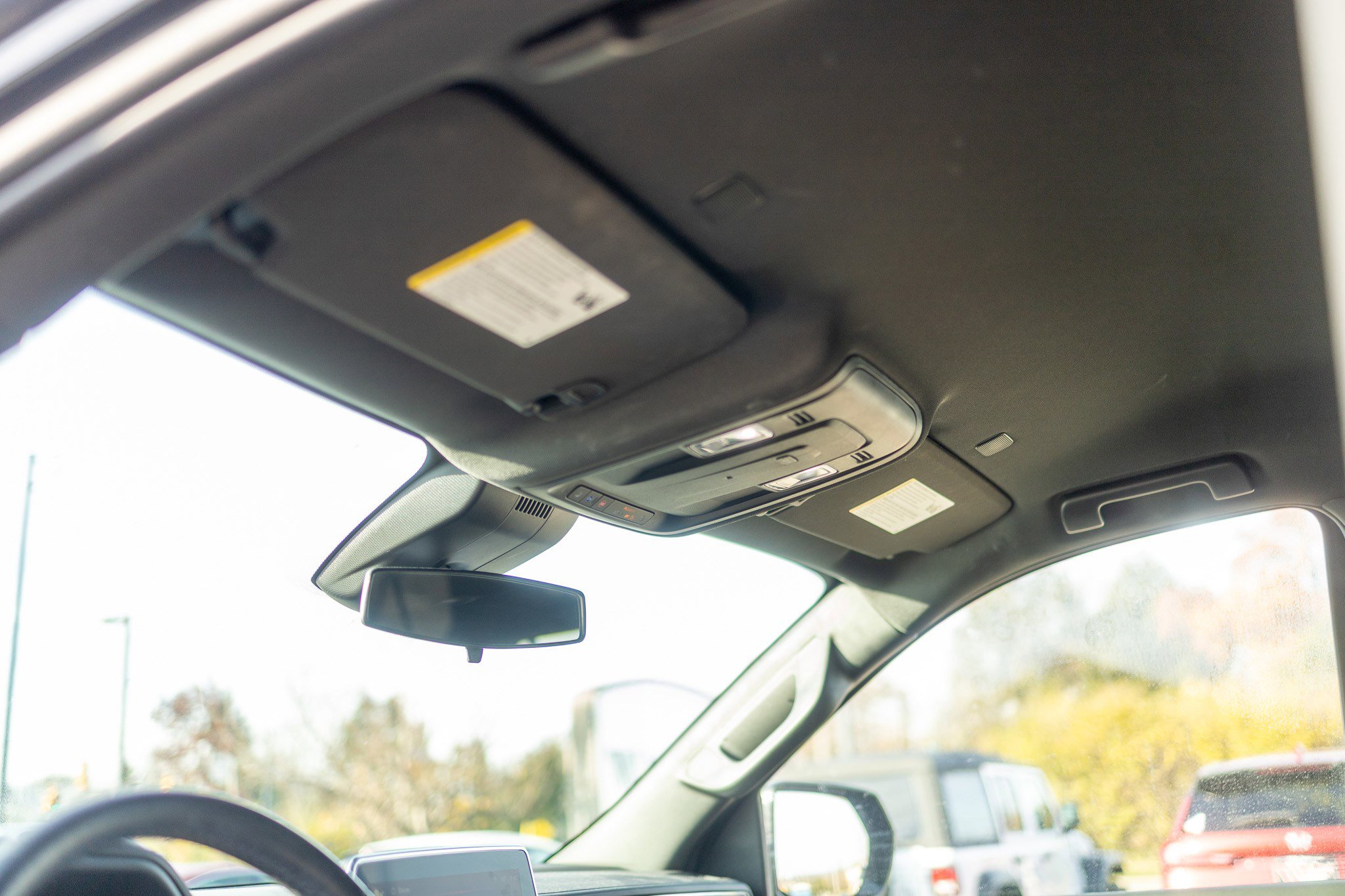 Used 2023 GMC Yukon XL SLE image 30