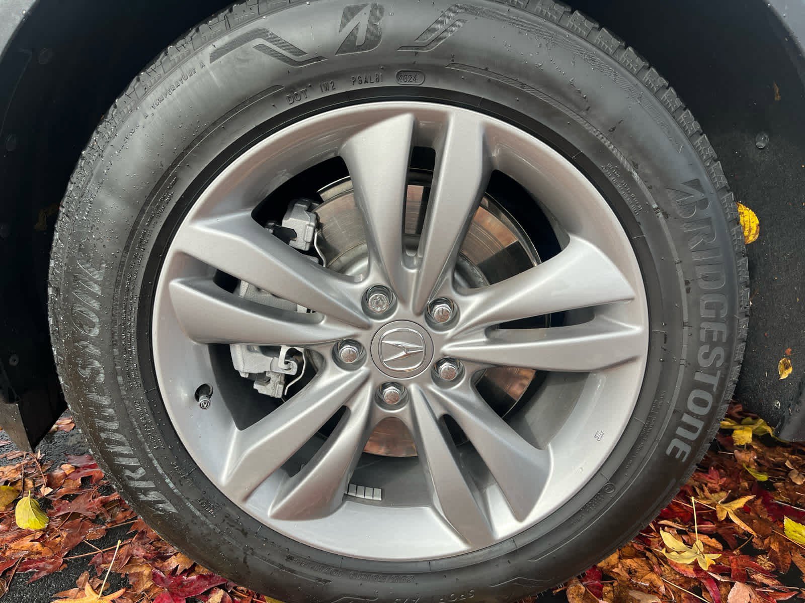 Used 2025 Acura MDX FWD image 16