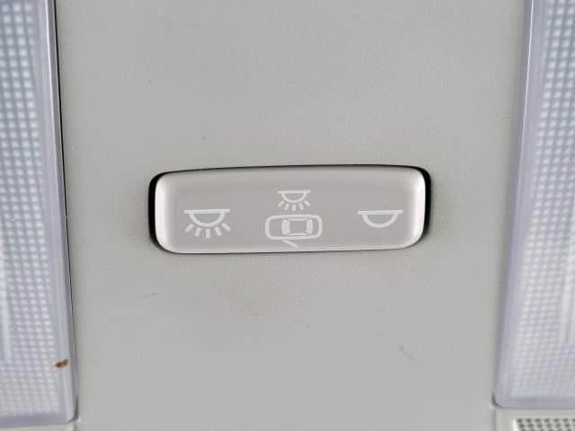 Used 2020 Hyundai Elantra SEL FWD image 30