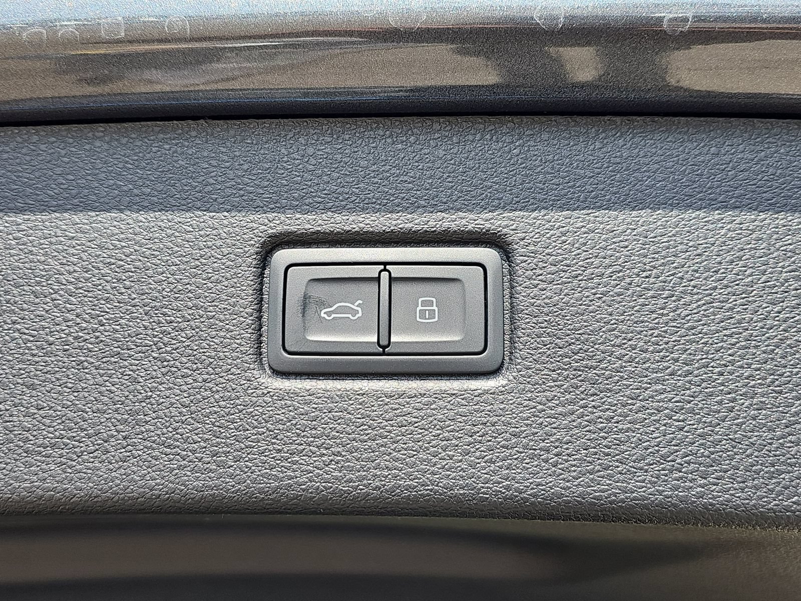 New 2026 Audi SQ7 Premium Plus AWD/4WD image 15