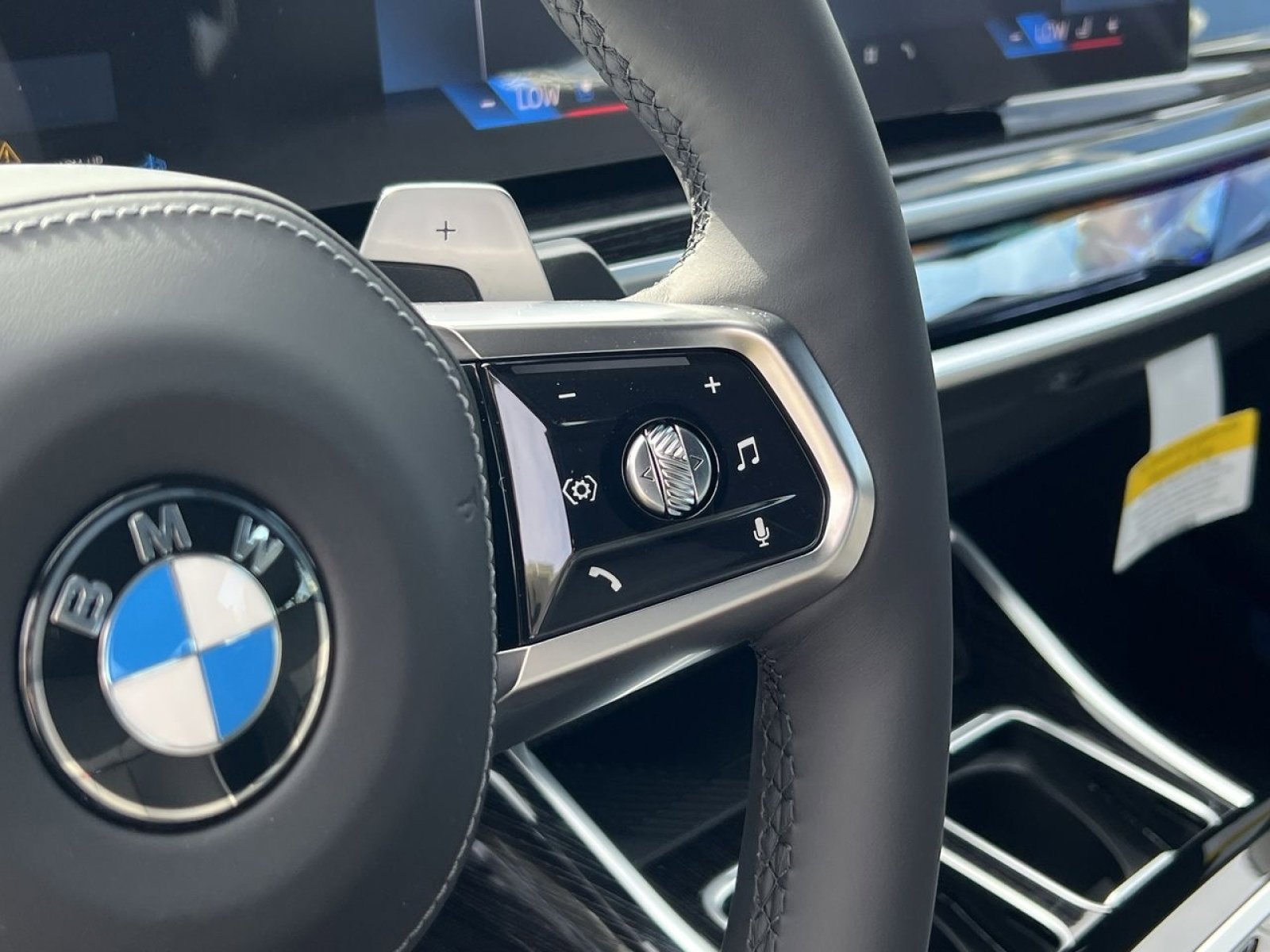 New 2026 BMW 760i xDrive w/ Executive Package image 29