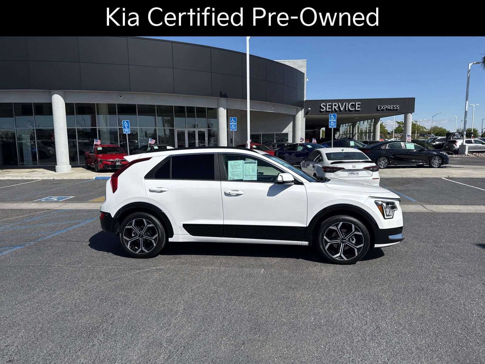 Certified 2025 Kia Niro EX Touring FWD image 5