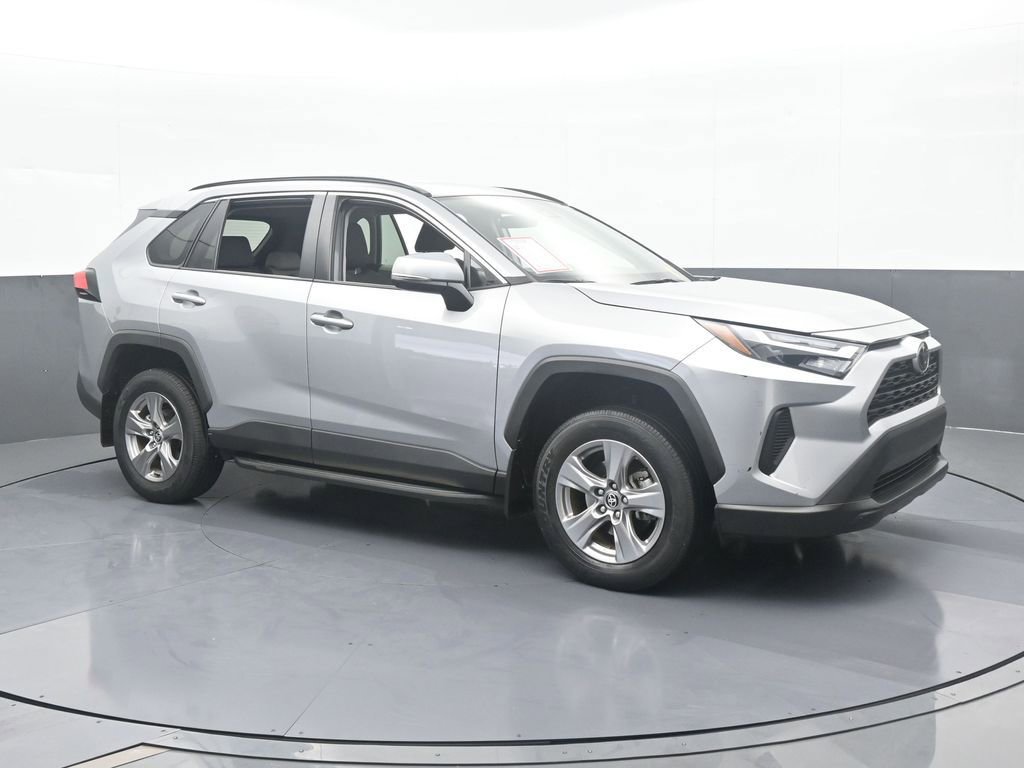 Used 2023 Toyota RAV4 XLE image 8