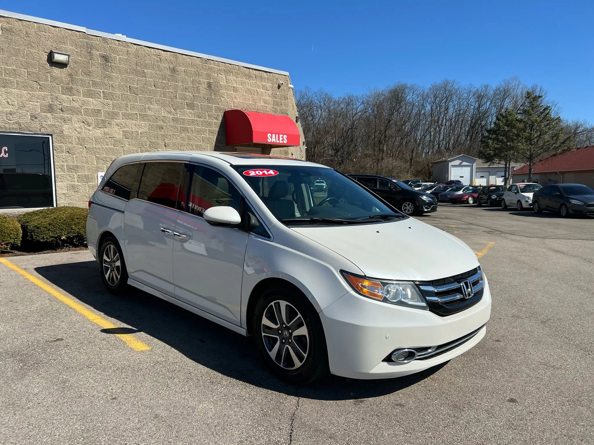 Used 2014 Honda Odyssey Touring image 3