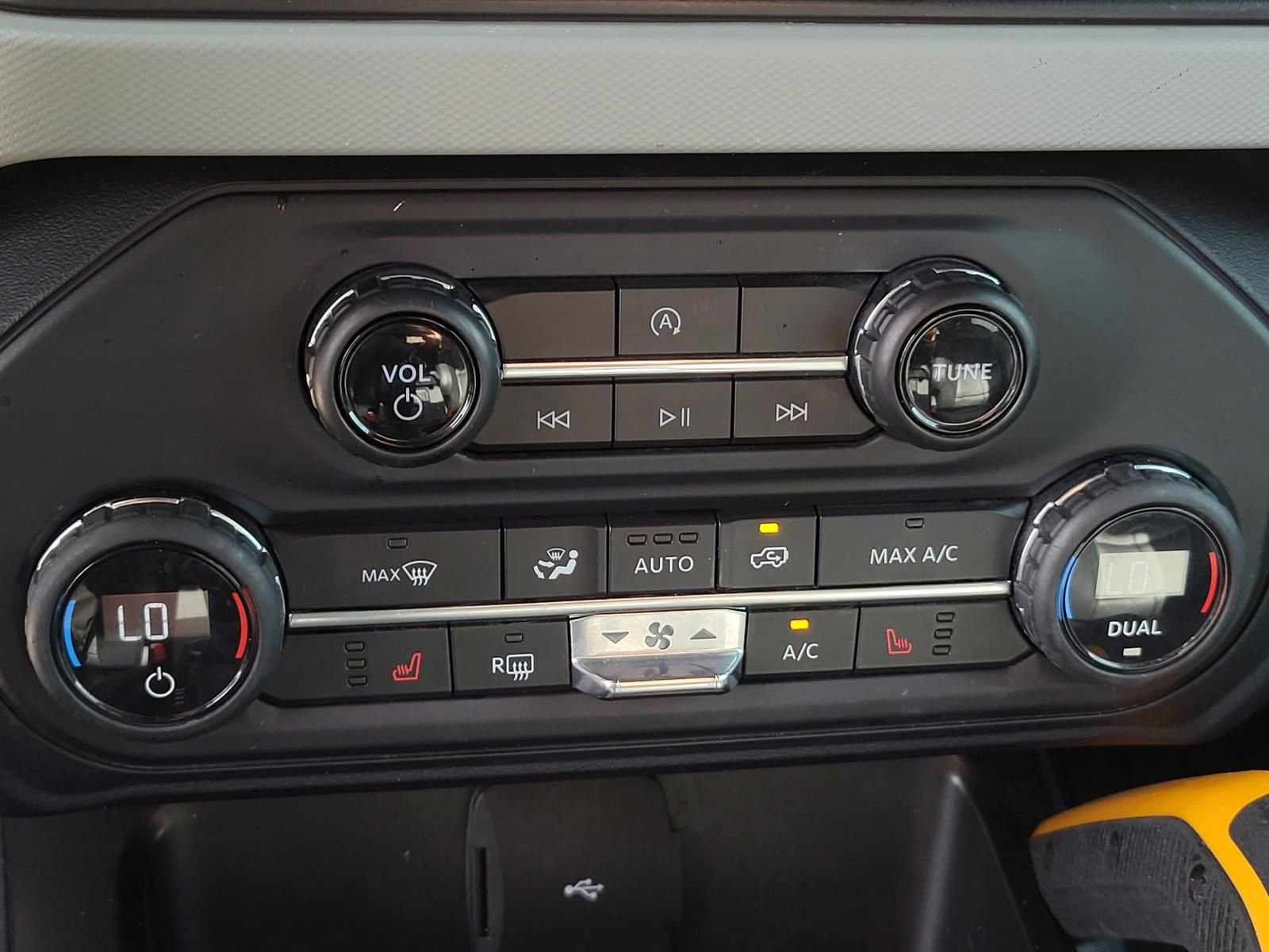 Used 2021 Ford Bronco Badlands w/ Sasquatch Package image 27