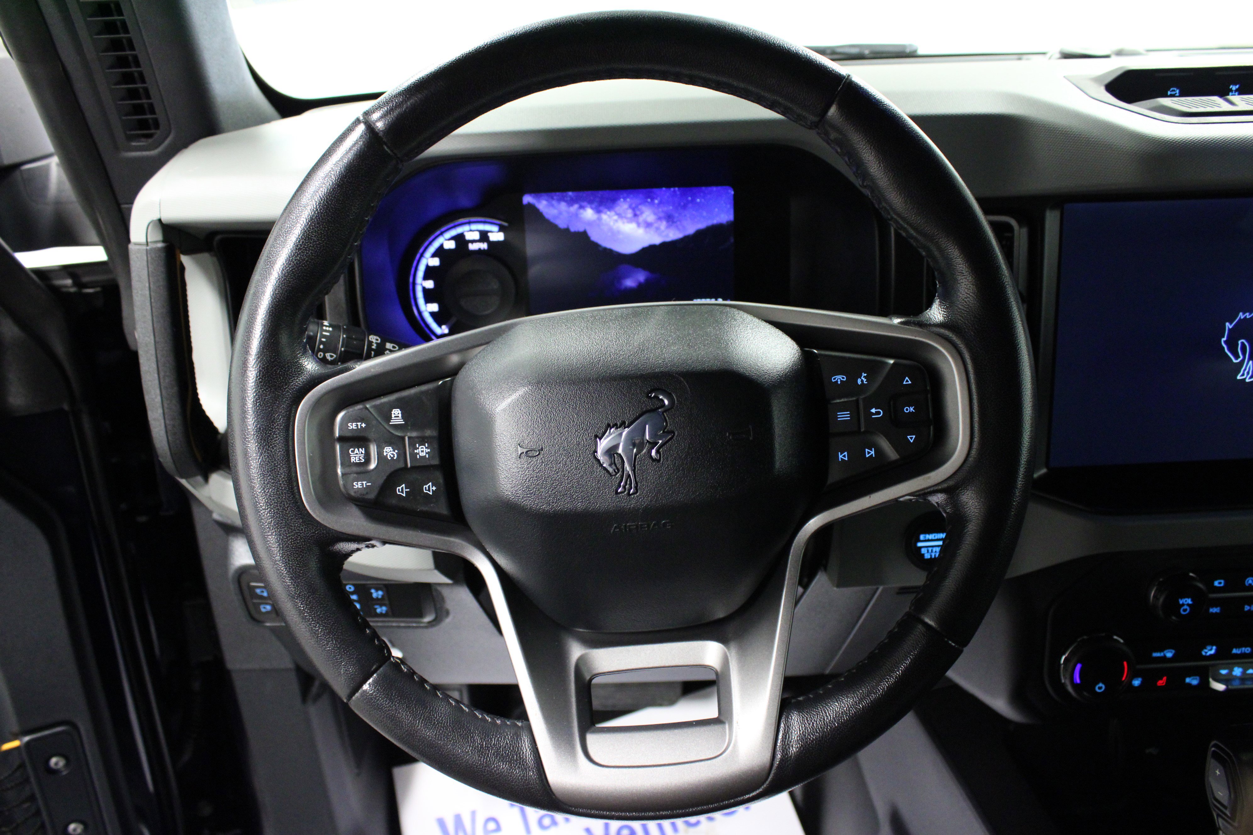 Used 2021 Ford Bronco Badlands image 16