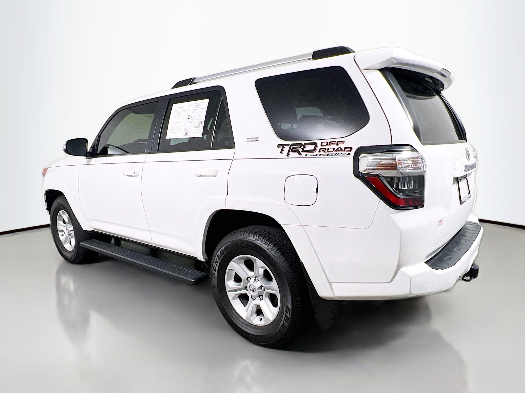 Used 2024 Toyota 4Runner SR5 Premium w/ Moonroof Package RWD image 8