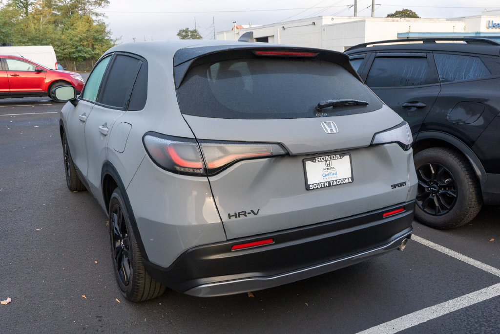 Used 2026 Honda HR-V Sport image 4