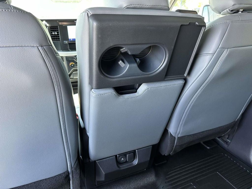 New 2026 Ford F550 4x4 Crew Cab image 13