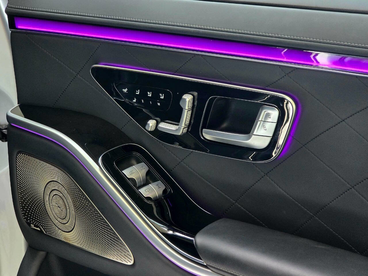 Used 2021 Mercedes-Benz S 580 4MATIC Sedan w/ Warmth & Comfort Package image 10