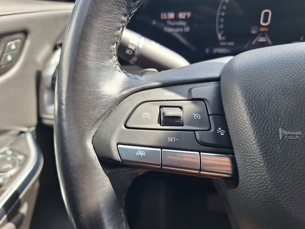 Certified 2024 Cadillac XT4 Premium Luxury image 17