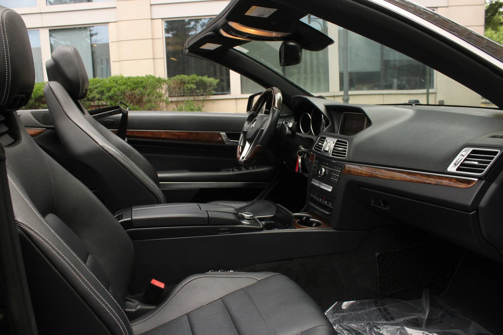 Used 2016 Mercedes-Benz E 400 Cabriolet image 23