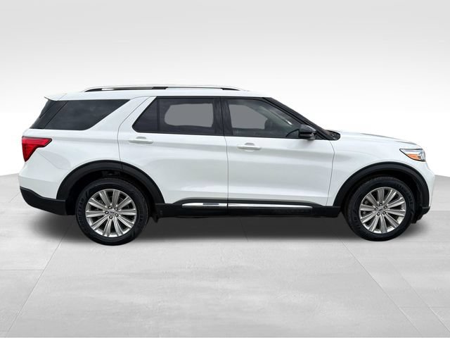 Used 2022 Ford Explorer Limited w/ Equipment Group 301A AWD/4WD image 8
