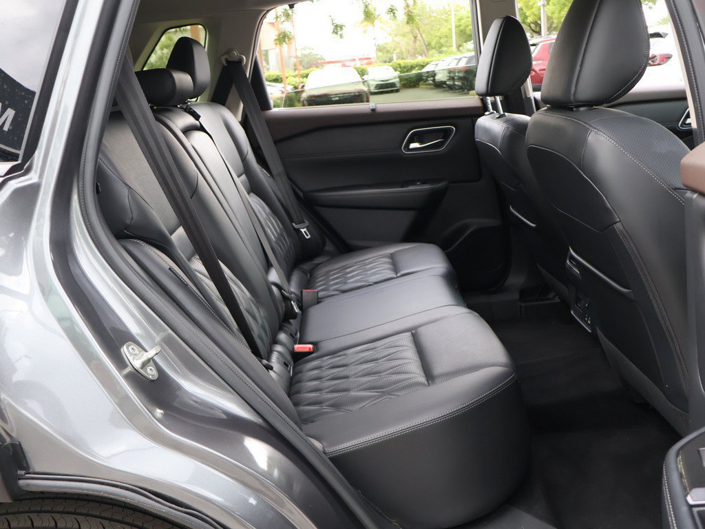 Used 2023 Nissan Rogue Platinum w/ Platinum Premium Package FWD image 38