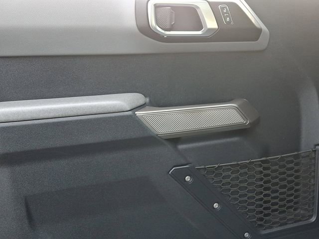 Used 2021 Ford Bronco Black Diamond image 14