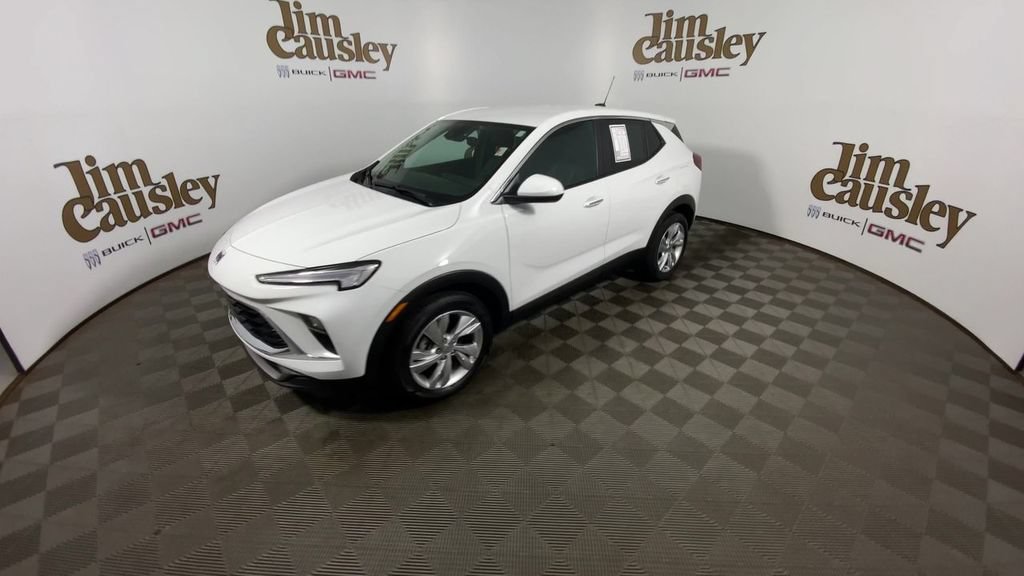 Certified 2024 Buick Encore GX Preferred w/ Comfort Package FWD image 4
