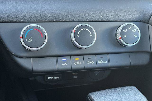 Certified 2026 Hyundai Elantra SE FWD image 20