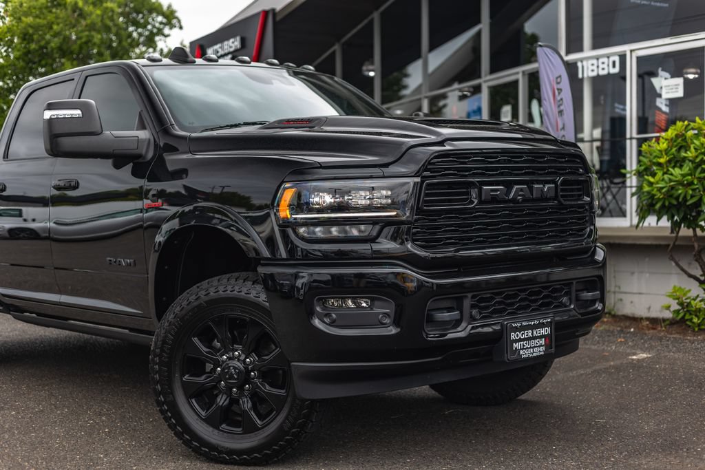 Used 2023 RAM 3500 Limited AWD/4WD image 3