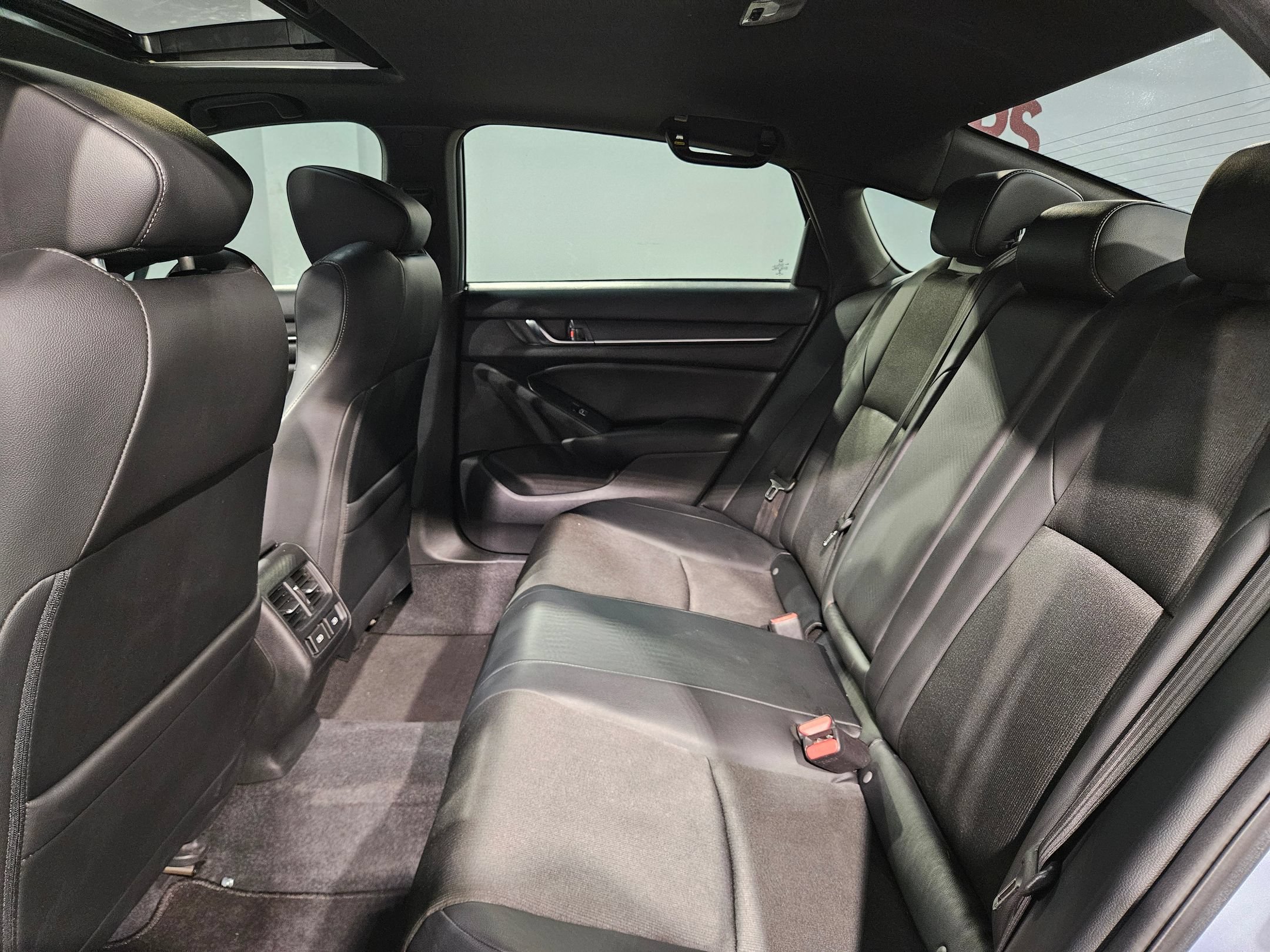 Used 2022 Honda Accord Sport image 35