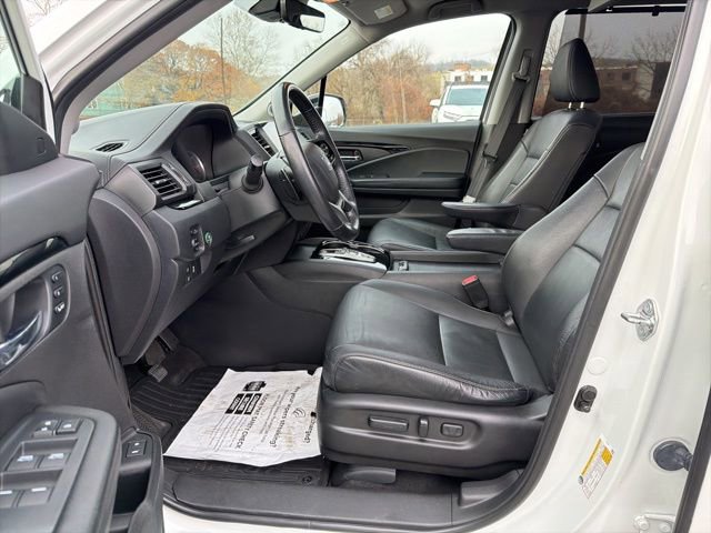 Used 2020 Honda Pilot Touring image 13