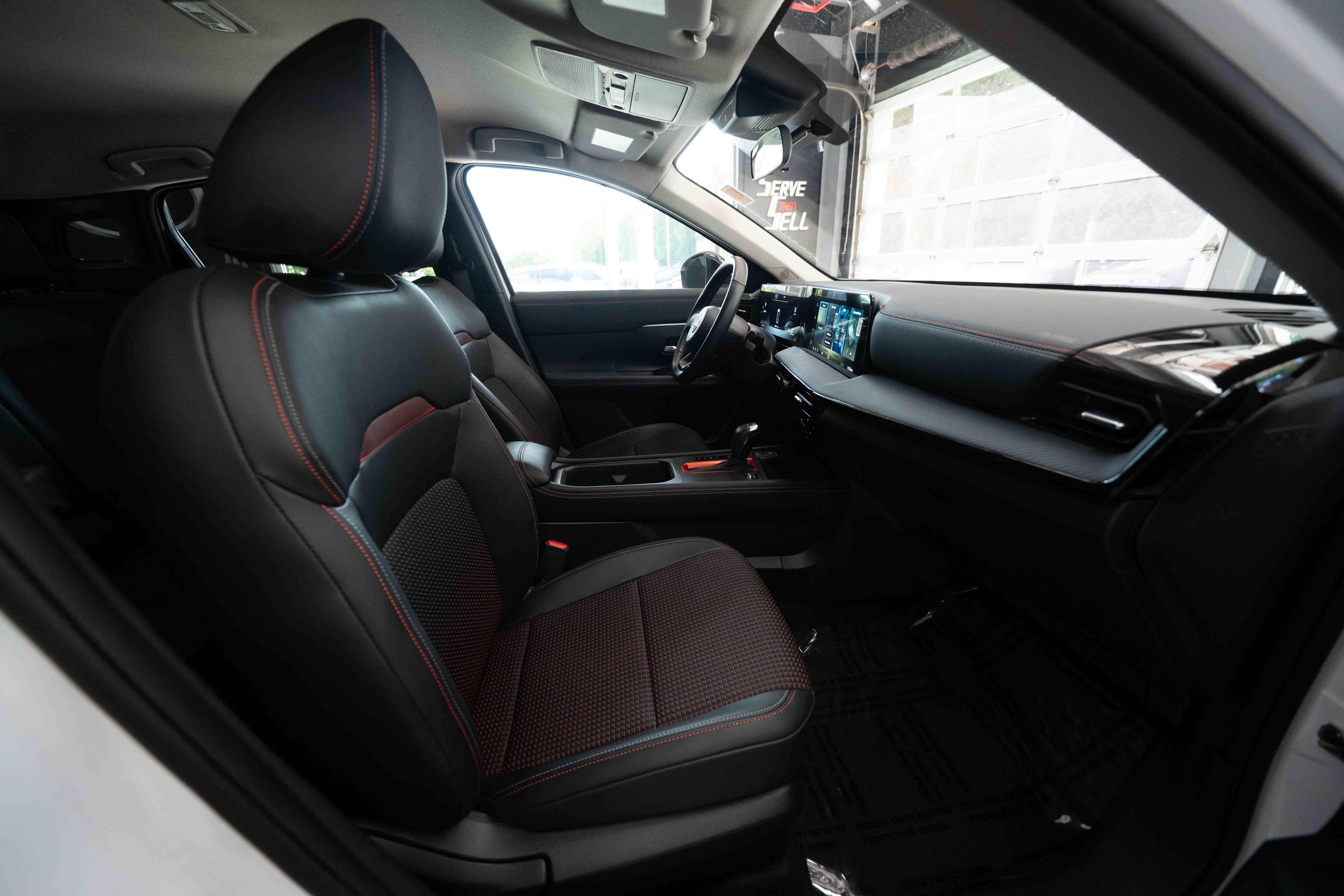 Used 2026 Nissan Kicks SR FWD image 27