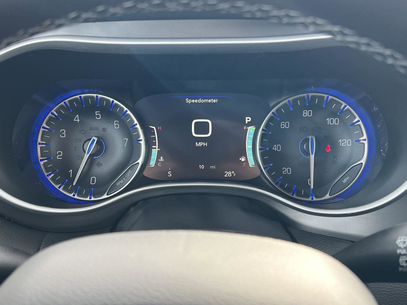 New 2026 Chrysler Voyager LX image 19