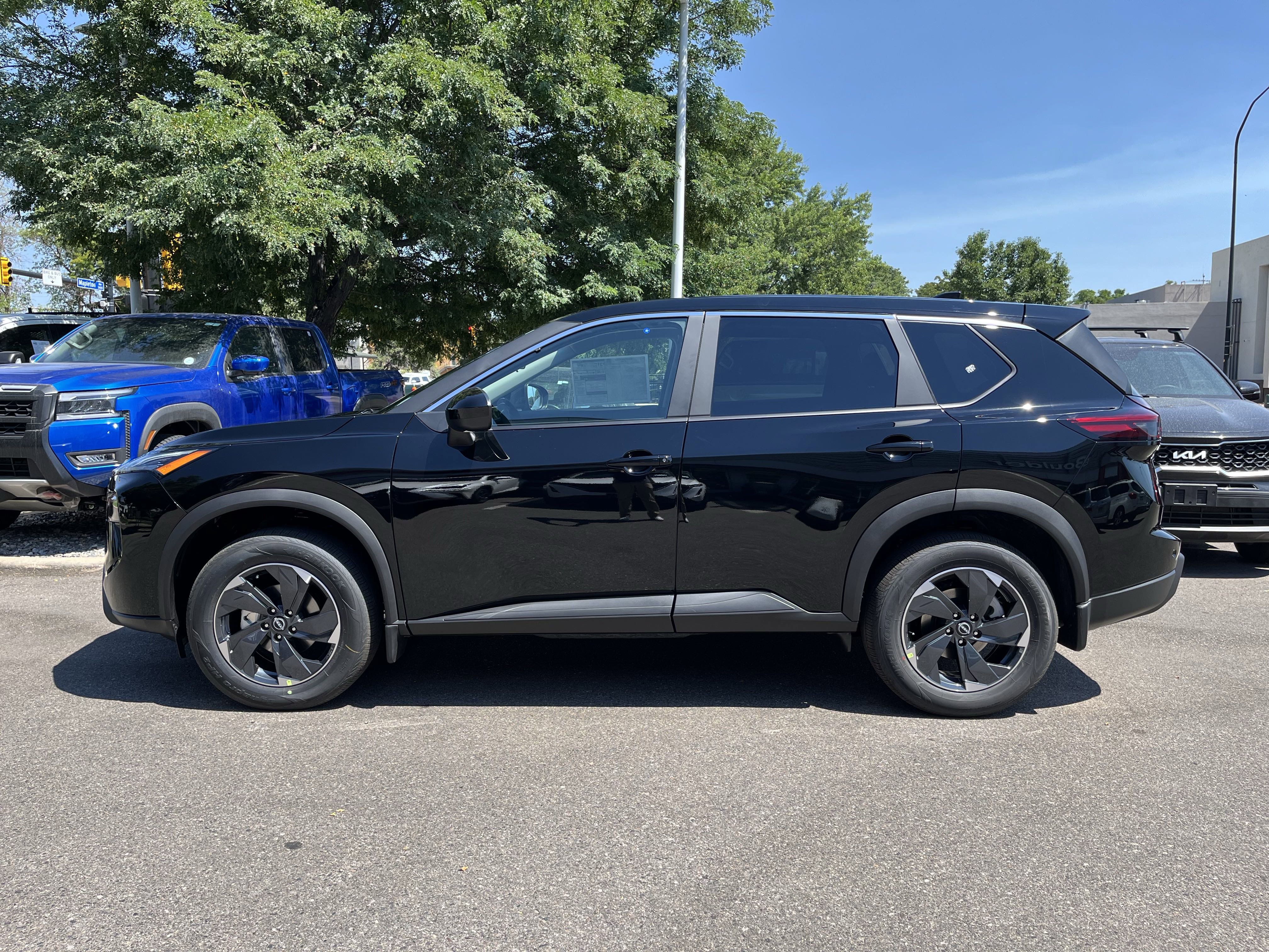 New 2026 Nissan Rogue SV image 4