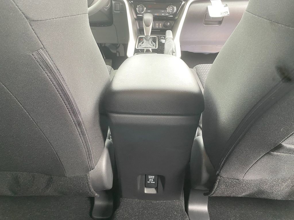 New 2026 Mitsubishi Eclipse Cross LE image 27