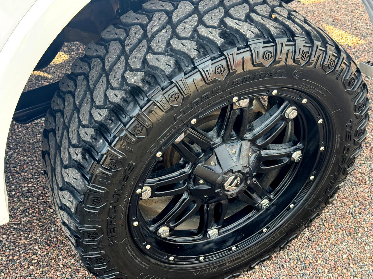 Used 2019 Ford F150 Lariat image 40