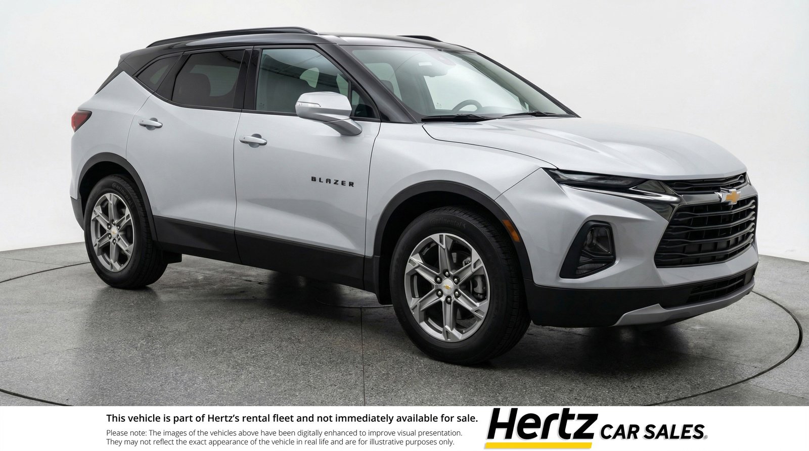 Used 2025 Chevrolet Blazer LT FWD image 1
