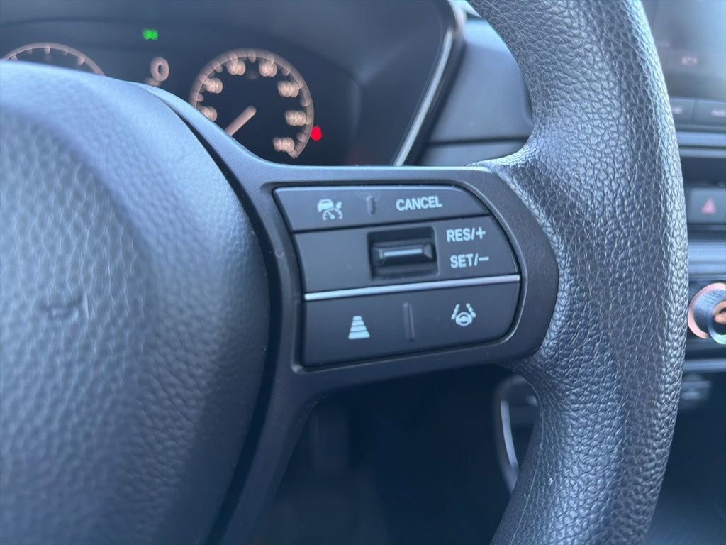 Used 2023 Honda CR-V EX image 16