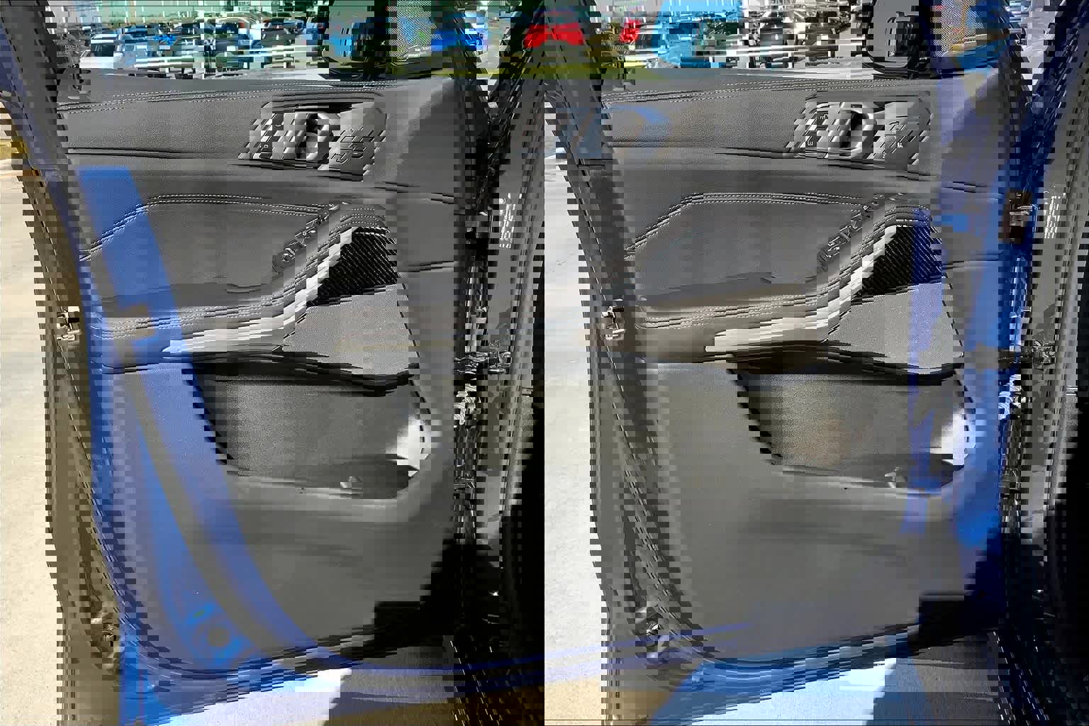 Used 2021 BMW X5 M50i w/ Executive Package image 50