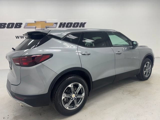Used 2024 Chevrolet Blazer LT FWD image 5
