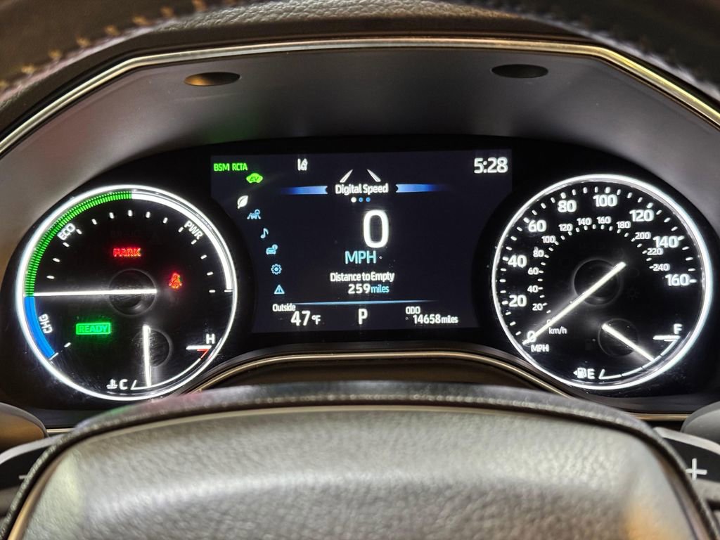 Used 2021 Toyota Avalon XSE image 10