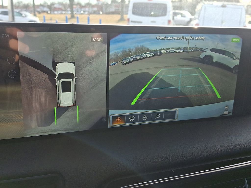 Certified 2025 Nissan Armada PRO-4X image 18