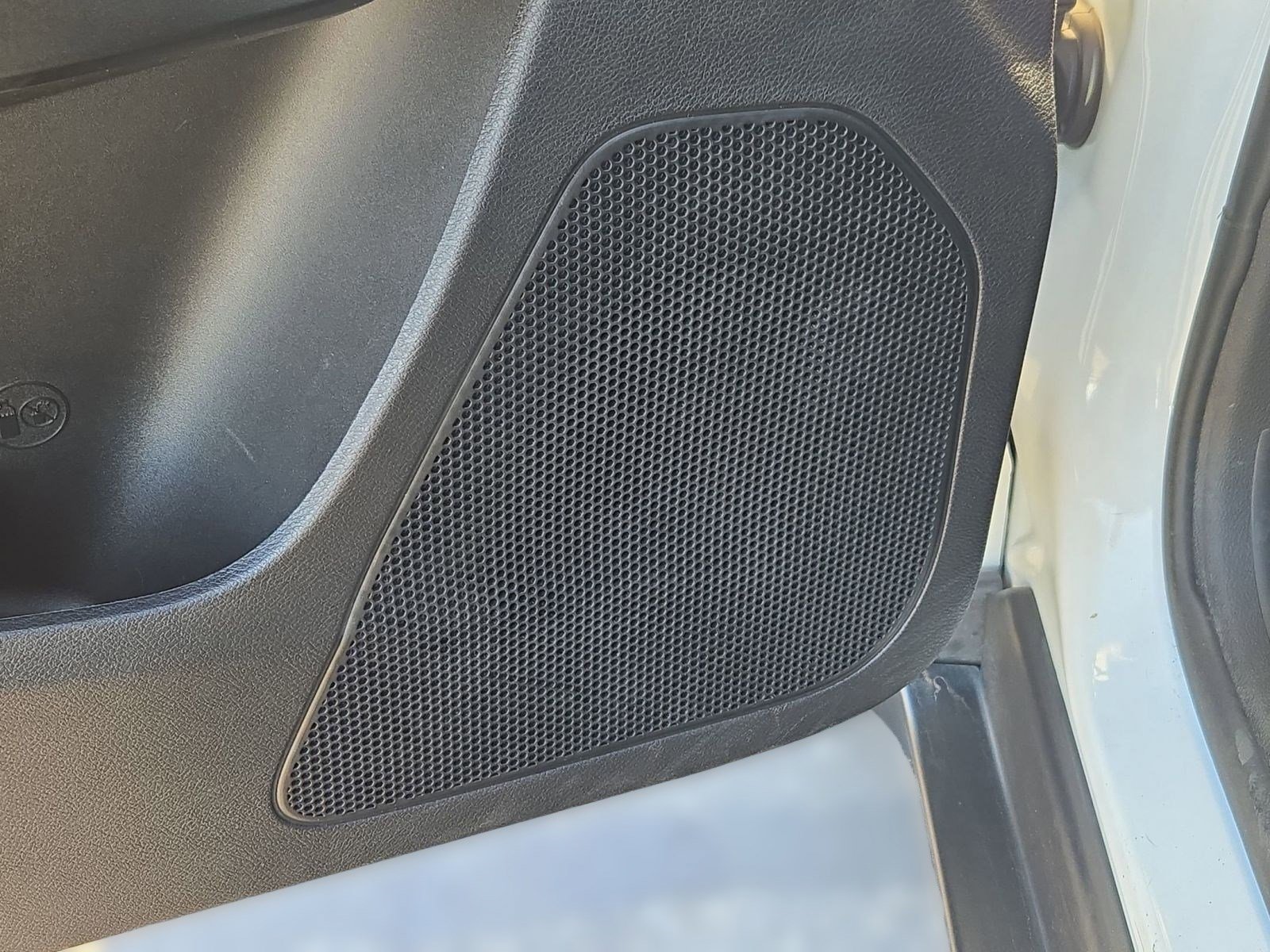 Used 2021 Jeep Cherokee Trailhawk w/ Technology Group image 22