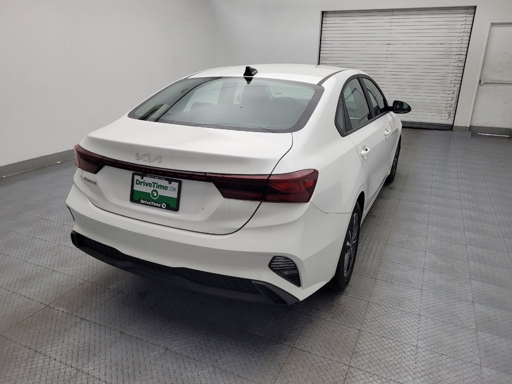 Used 2023 Kia Forte LXS w/ LXS Technology Package image 7