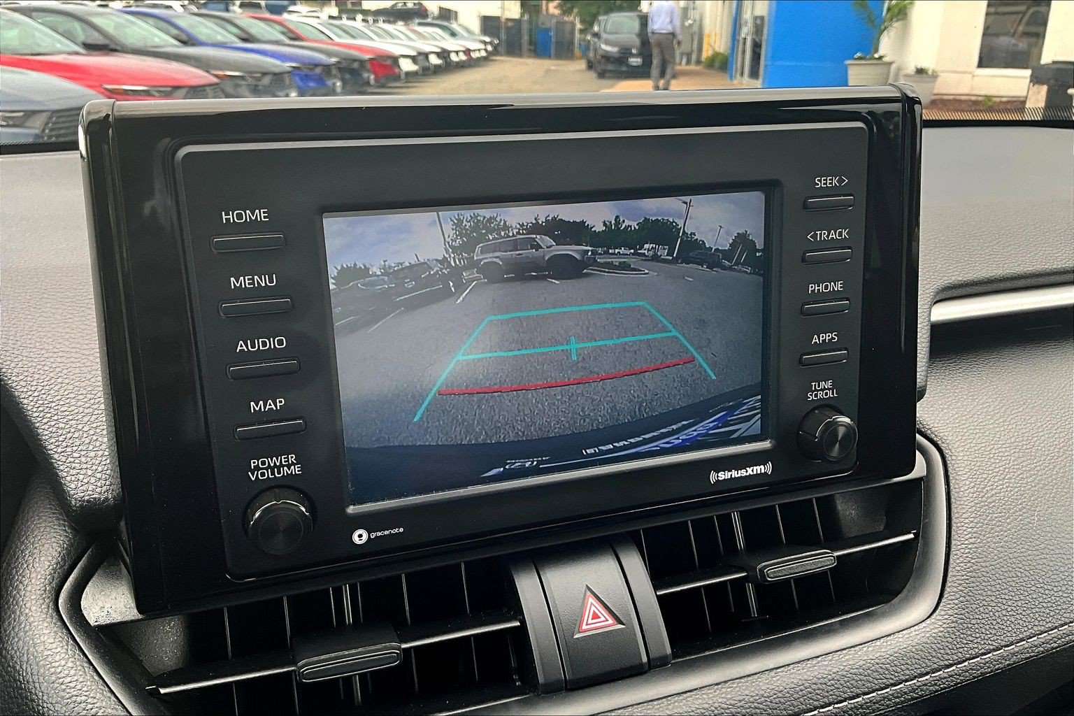 Used 2021 Toyota RAV4 LE AWD/4WD image 22