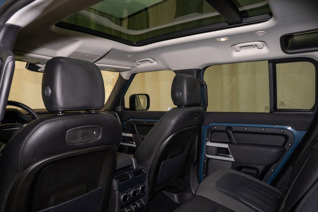 Used 2020 Land Rover Defender 110 SE image 10
