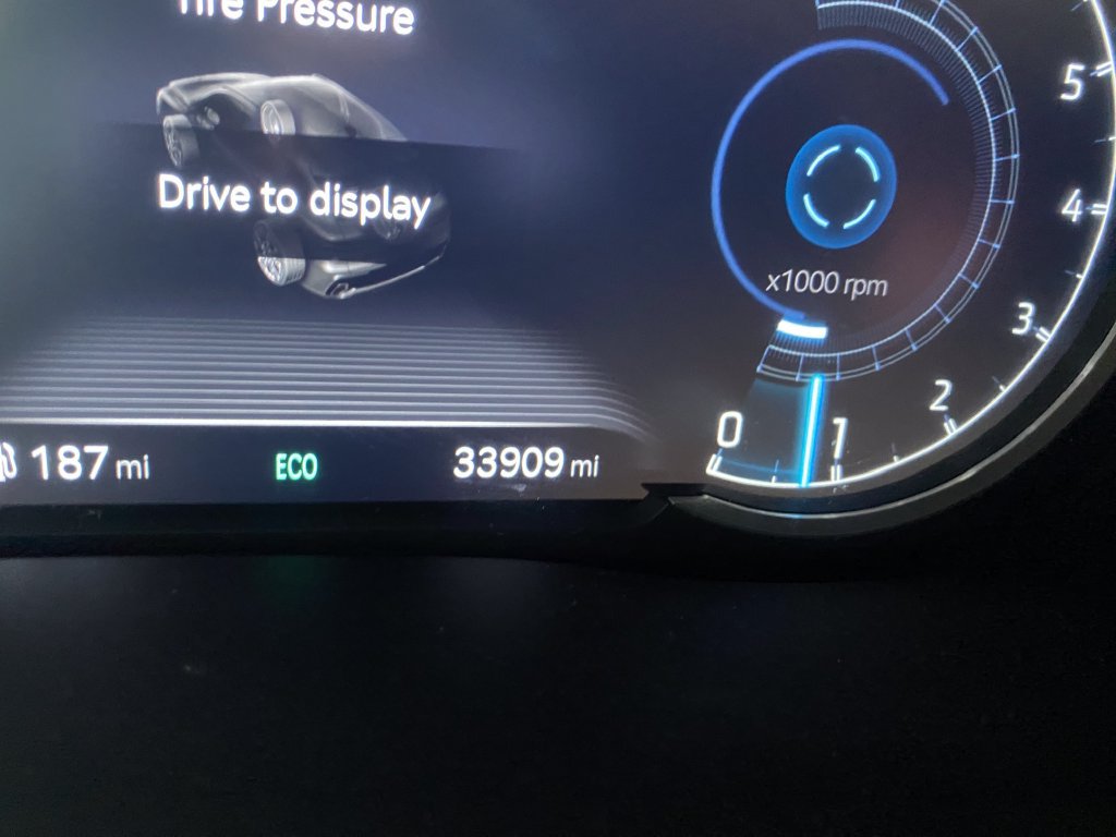 Certified 2022 Genesis GV70 3.5T Sport AWD/4WD image 33